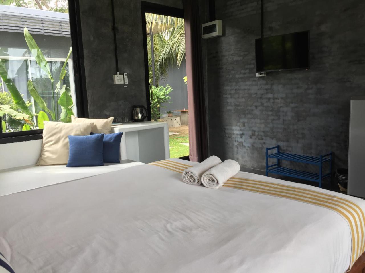 Coco Coozy Apartment Kanchanaburi Exterior photo