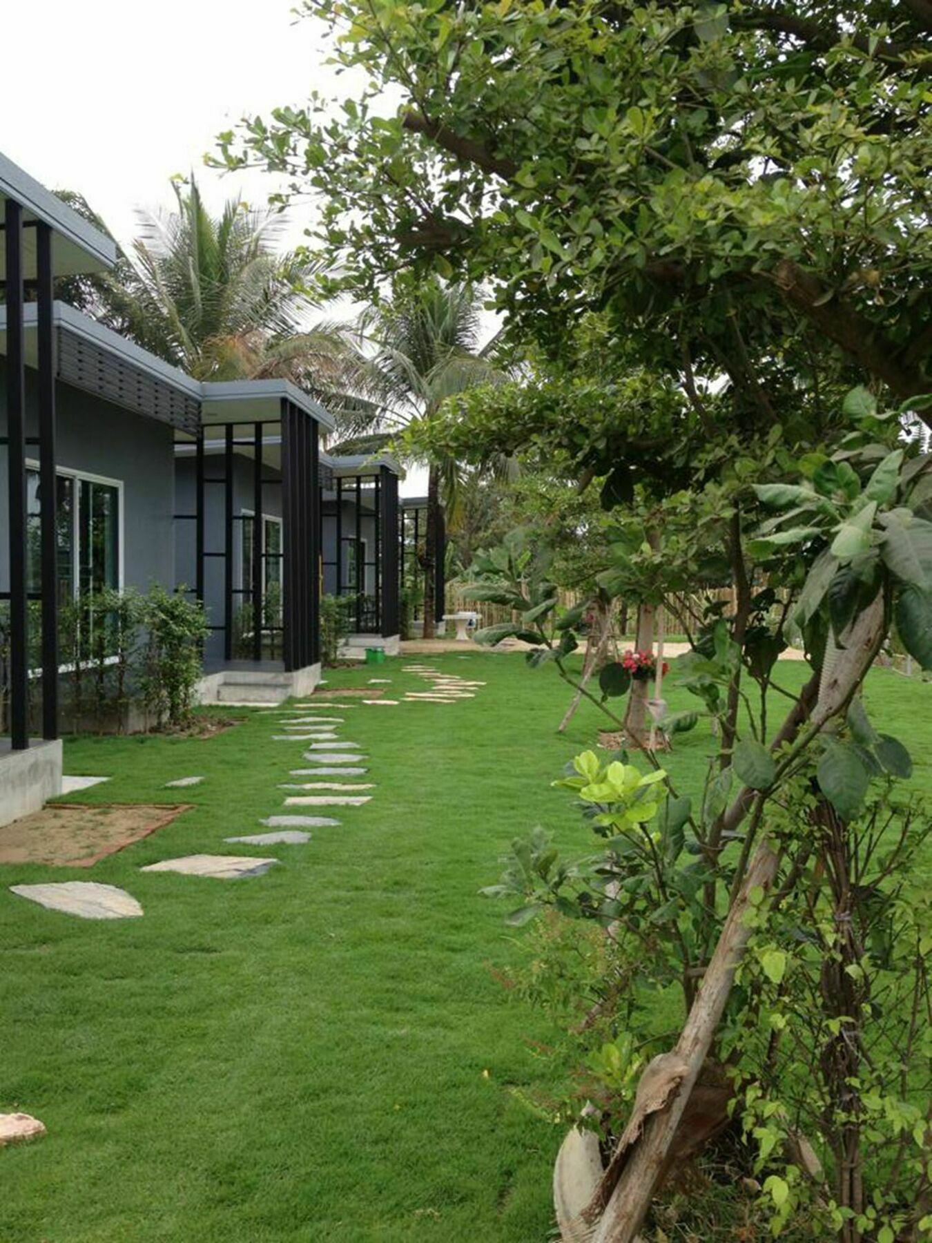Coco Coozy Apartment Kanchanaburi Exterior photo